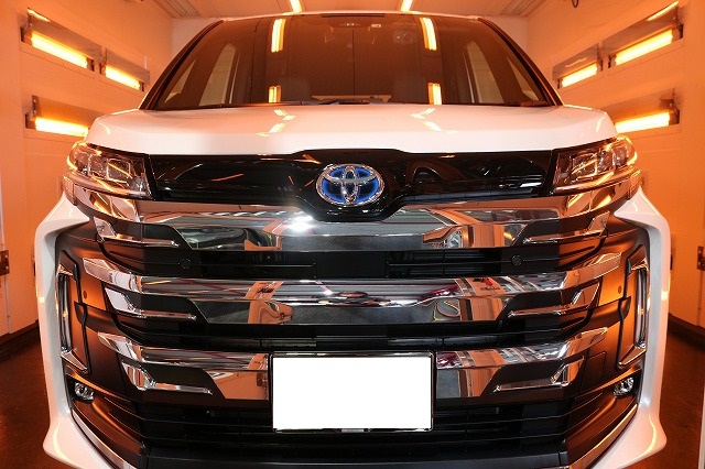 - トータルカービューティIIC トヨタノア G.Guardコーティング