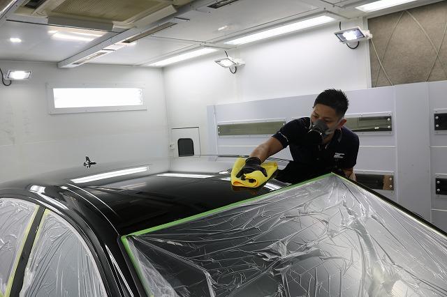 - トータルカービューティIIC 東京都世田谷区アウディQ8カーコーティング