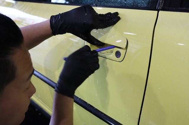 東京都　港区　ガラスコーティング　プジョー４０６クーペ