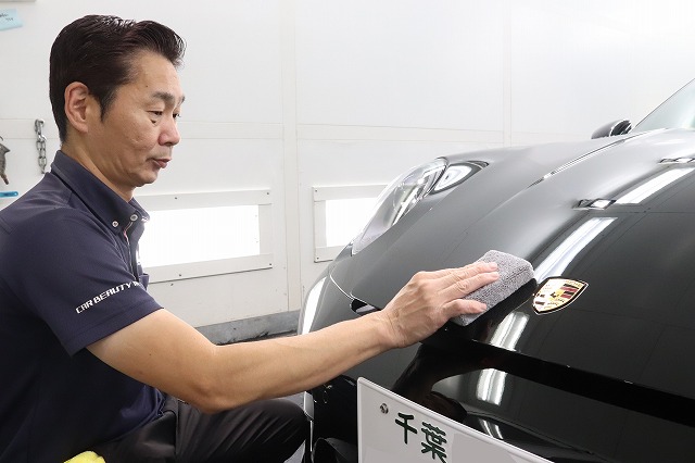ポルシェ911タルガ　カーコーティング施工中