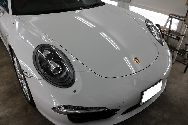 東京都世田谷区からお越しのポルシェ911のストーンガード経年劣化による黄ばみのため貼り替え カーフィルム カーラッピング施工実績cbiic