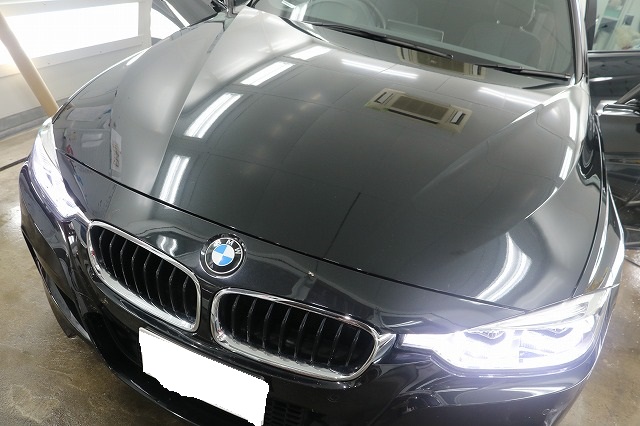 BMW 320iにLFTウィンドウフィルムを施工　正面画像