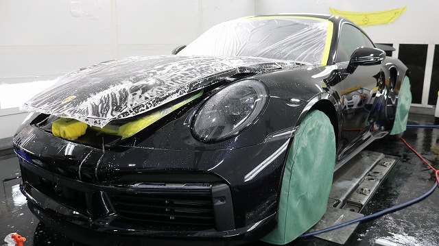 ポルシェ911ターボSにフルプロテクション施工です　東京都　千葉県　XPEL ULTIMATE PULS