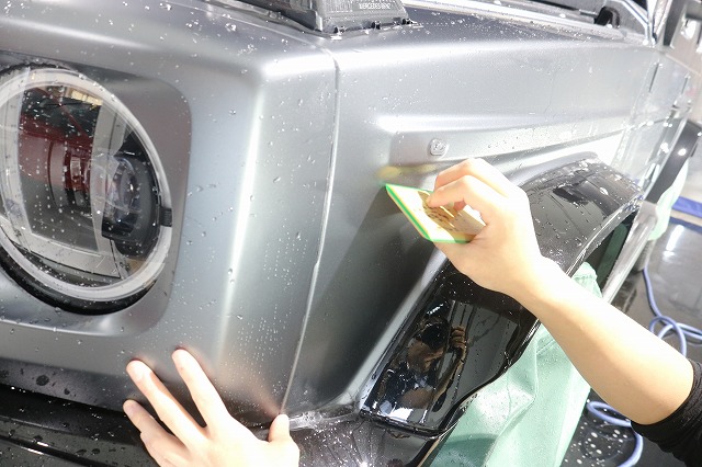 メルセデスベンツG400dにプロテクションフィルムZELマットを全面施工を致しました。　東京都　千葉県　カラーチェンジ
