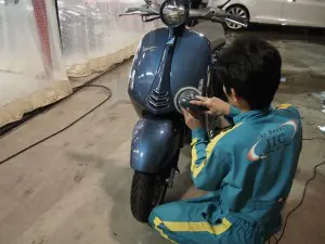 フランス車ベスパ　バイクコーティング
