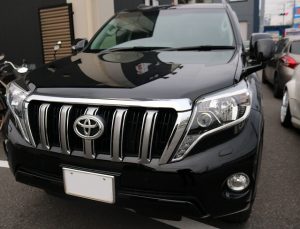 千葉県からご来店のトヨタ・ランドクルーザーへ親水性ガラスコーティングを施工させていただきました