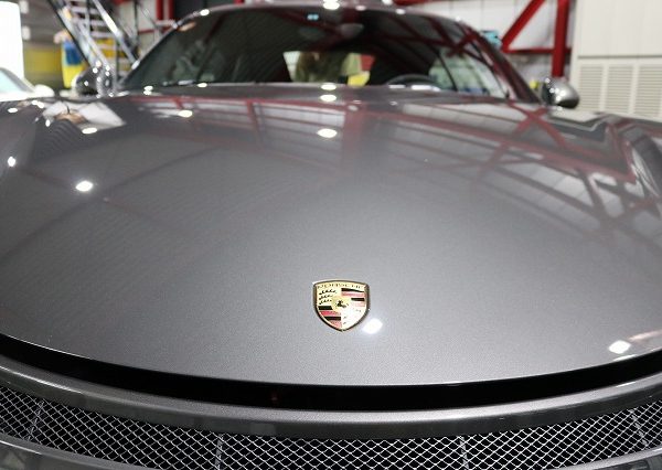 ポルシェGT4