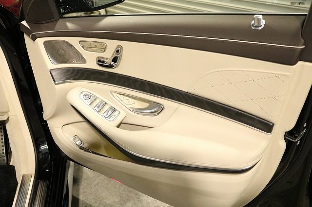 ベンツ　AMGS63　本革コーティング