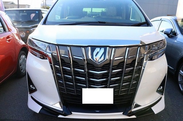 東京都足立区のトヨタ・アルファードが新車でご入庫!圧倒的耐久性の人気のボディコーティングを施工させて頂きました!