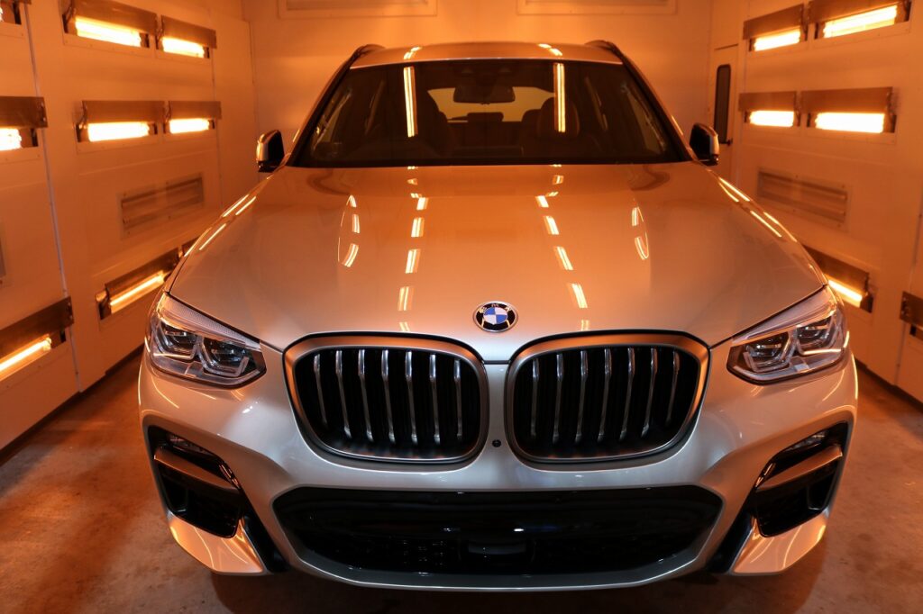 新車BMWX3にファインラボ・ヒールプラスを施工