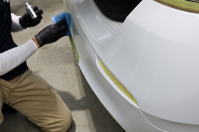 BMX X1にカーコーティングを施工　塗布画像