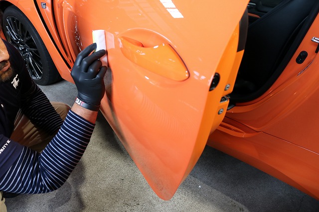 レクサスRCFにカーコーティング施工　トップコート塗布画像