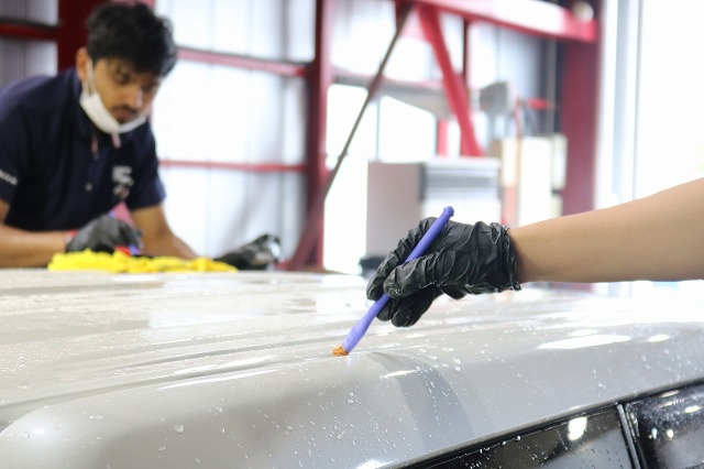 トヨタ・ランドクルーザープラドにセラミック9Hコーティングを施工　細部洗浄の画像