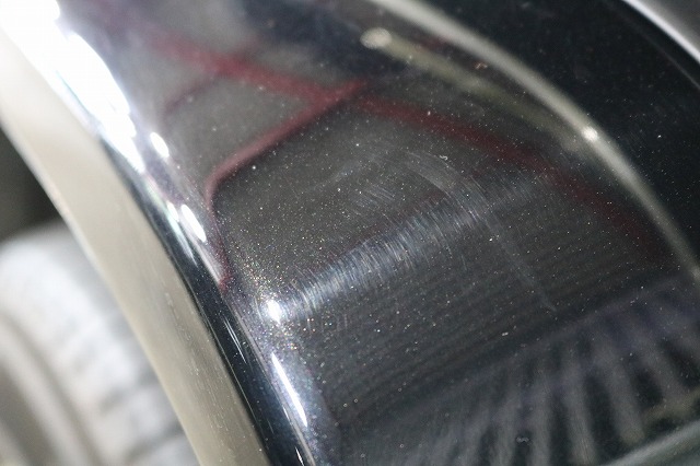 メルセデスベンツＧにセラミックプロ9Ｈ施工　塗装面ダメージの画像