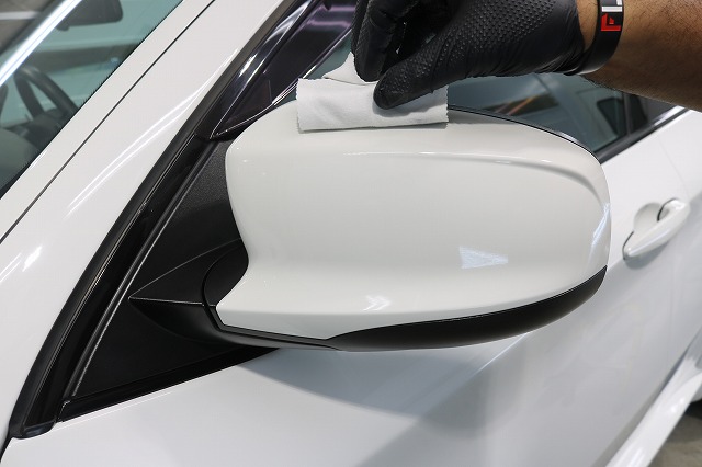 BMW X6にセラミックプロ9Hと窓ガラスコートを施工　ドアミラー画像