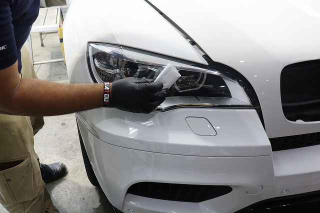 BMW X6にセラミックプロ9Hと窓ガラスコートを施工　コーティング塗布の画像