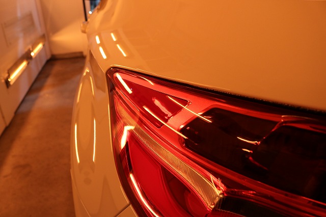 BMW X6にセラミックプロ9Hと窓ガラスコートを施工　焼き付け画像