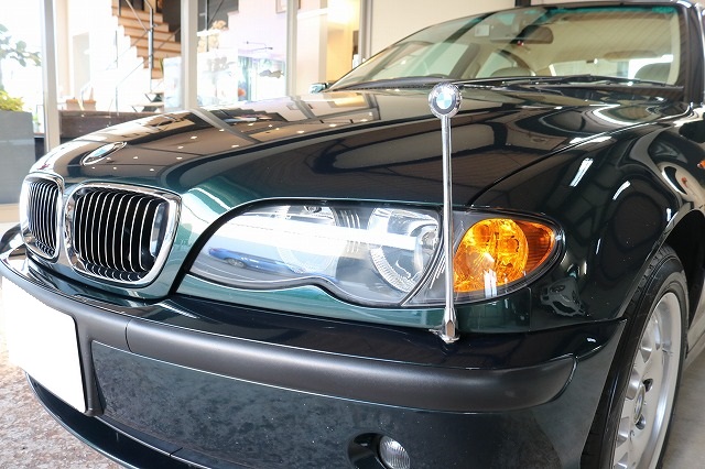 BMW 320iにエシュロンガラスコーティングを施工後　フロント画像