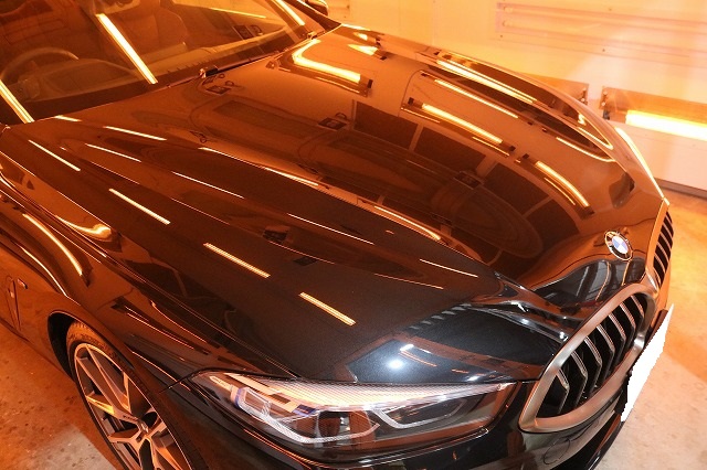BMW 850iにカーコーティングを施工　ボンネット焼付画像