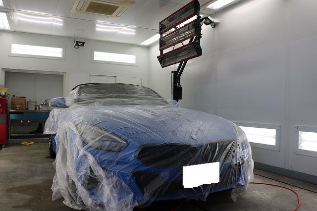BMW Z4 M420iに幌コーティング施工　養生作業の画像
