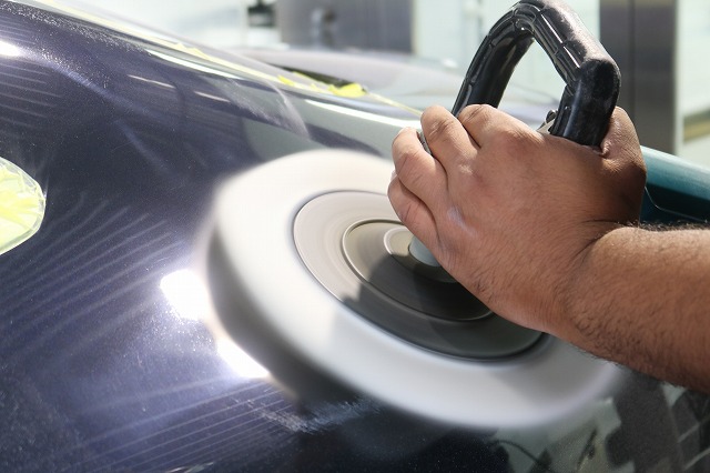 メルセデスベンツS63にカーコーティングを施工　鏡面研磨画像