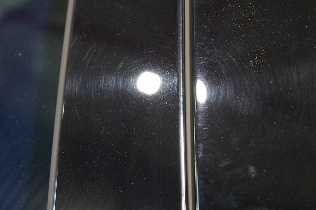 BMW320iにガラスコーティング施工　塗装面の小傷画像