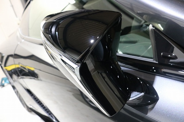 新車レクサスLC500hにファインラボヒールプラスを施工後　ミラー画像