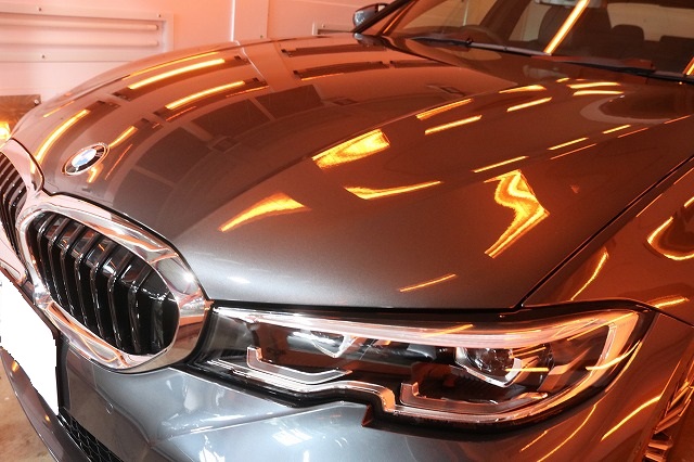 BMW3　カーコーティング　セラミックプロ9Ｈコーティング遠赤外線フロント画像