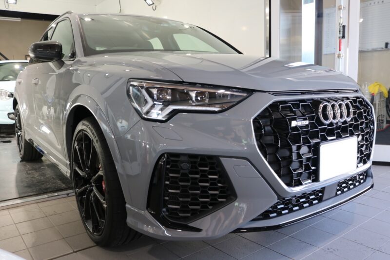 アウディRS Q3 クォーツガラスコーティング施工画像