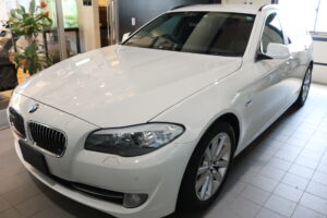 BMW523iツーリング セラミックプロ9Hコーティング施工画像