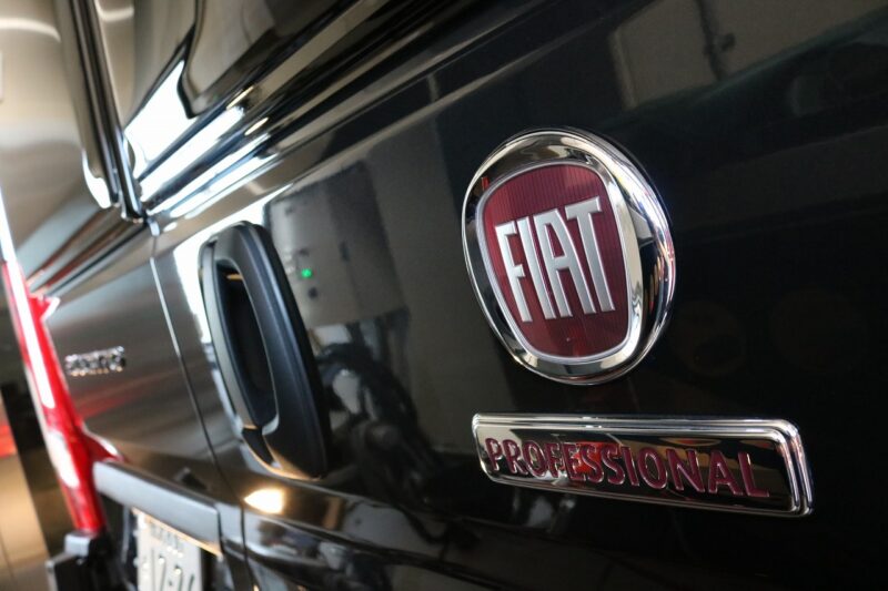 フィアットDucato クォーツガラスコーティング コーティング画像