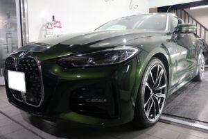 BMW4 ヒールライト コーティング画像