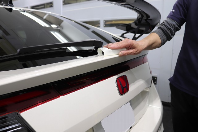ホンダ シビックタイプR　カーコーティング施工中