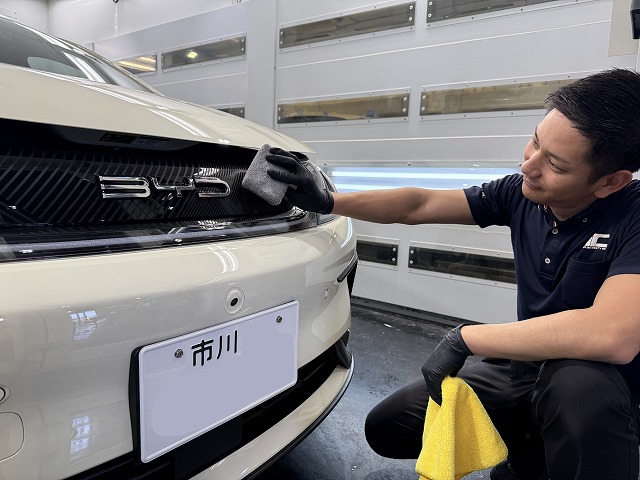 BYD ドルフィン　カーコーティング施工中