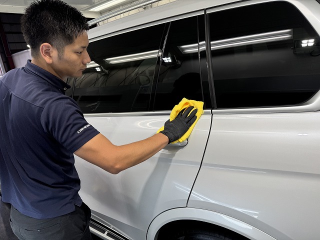 BMWX7 セラミックコーティング拭き上げ作業　千葉
