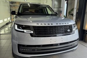 レンジローバー　セラミックコーティング施工後のバンパー写真