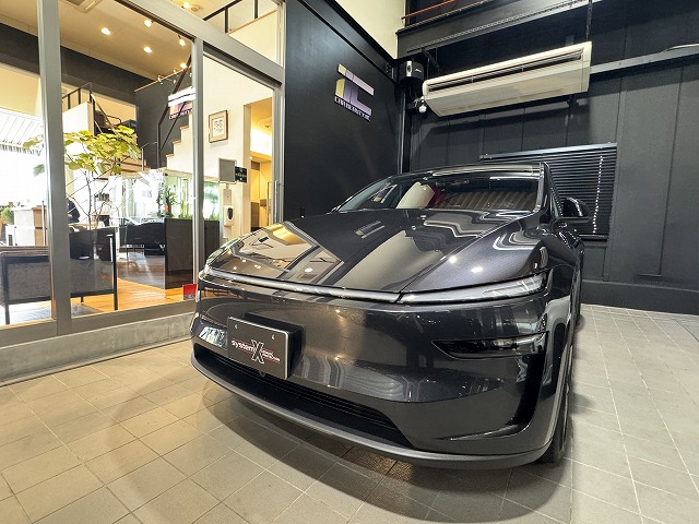 テスラモデルY　ステルスグレー　セラミックコーティング施工後　千葉