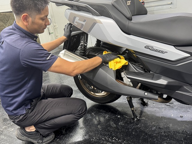 BMW　C400GT　バイクコーティング拭き上げ　東京