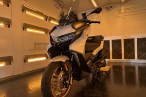 BMW C400GT　バイクコーティング遠赤外線熱乾燥　東京