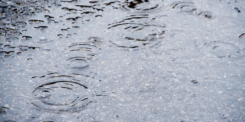 雨シミとは