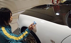 コーティング塗りこみ作業