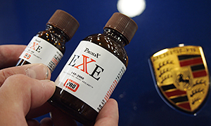 コーティング塗りこみ作業